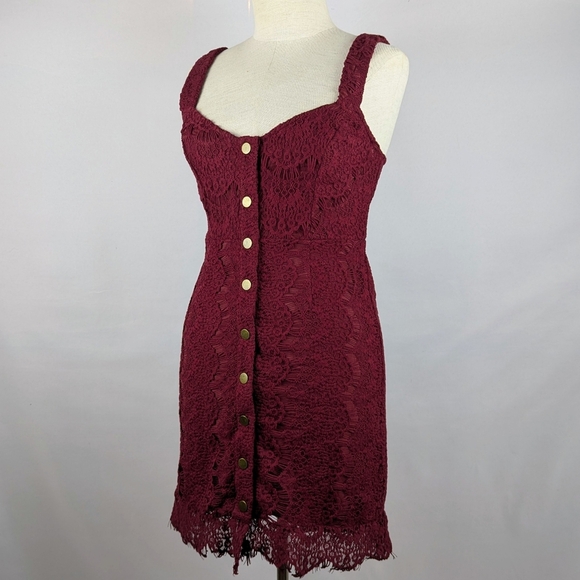 Free People Mini Bodycon Lace Crochet  Sleeveless Sweetheart Neck Wine S NWT - Picture 3 of 12